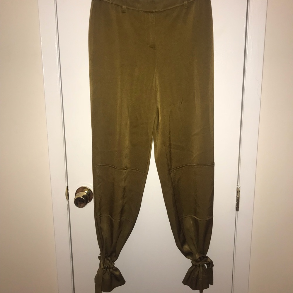 BCBG MAX AZRIA satin green pants